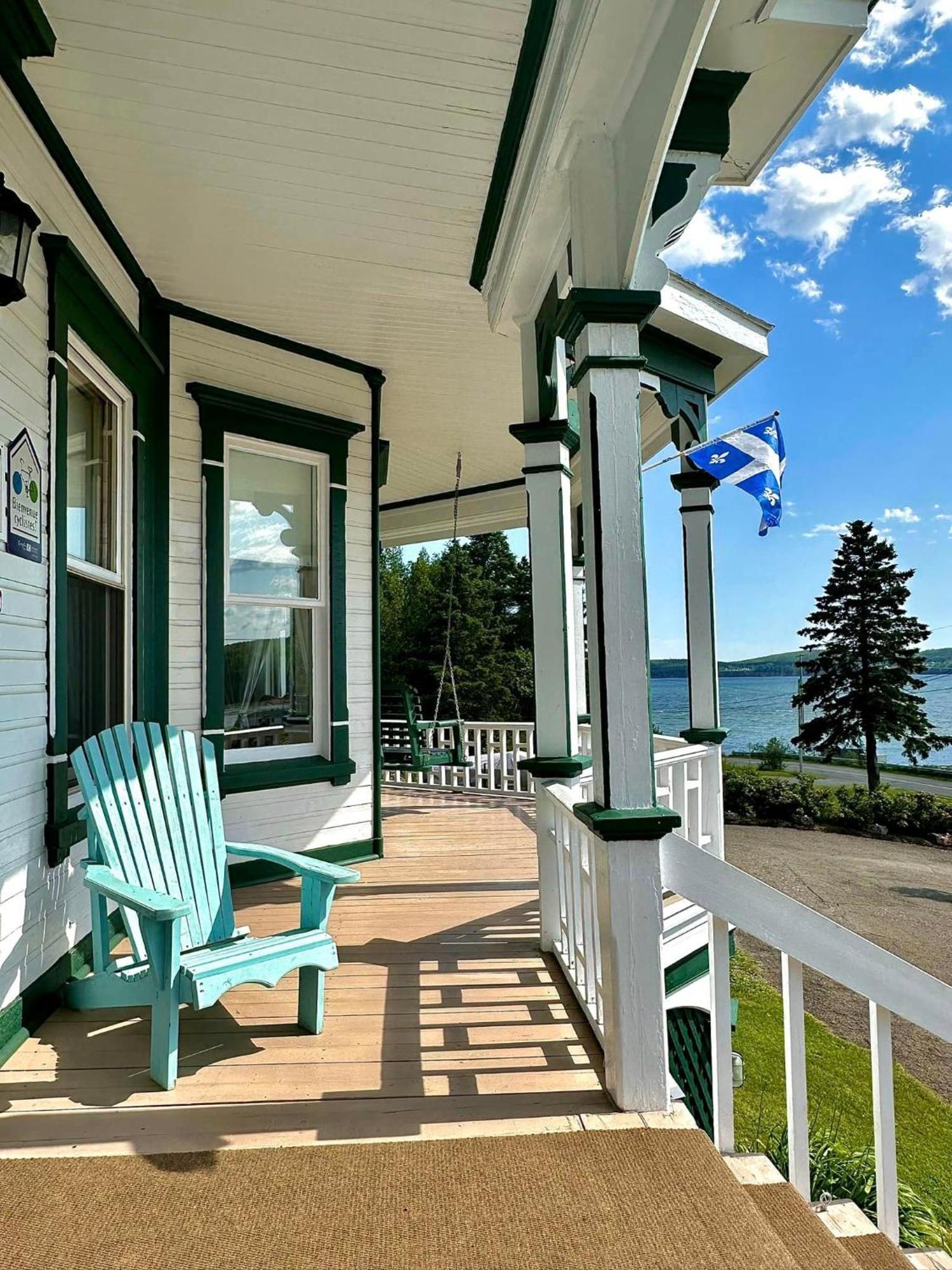 Le Manoir du Vieux Presbytère Port-Daniel Extérieur photo