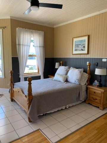 Le Manoir du Vieux Presbytère Port-Daniel Extérieur photo