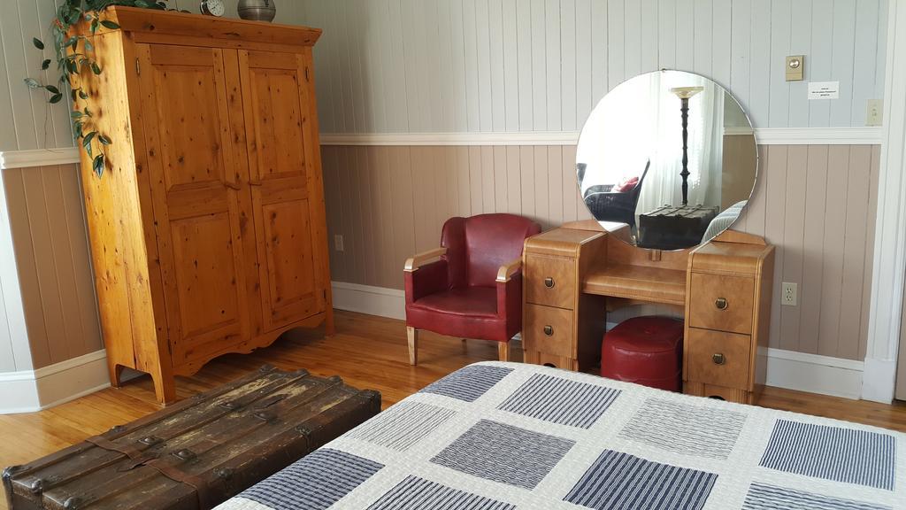 Le Manoir du Vieux Presbytère Port-Daniel Extérieur photo