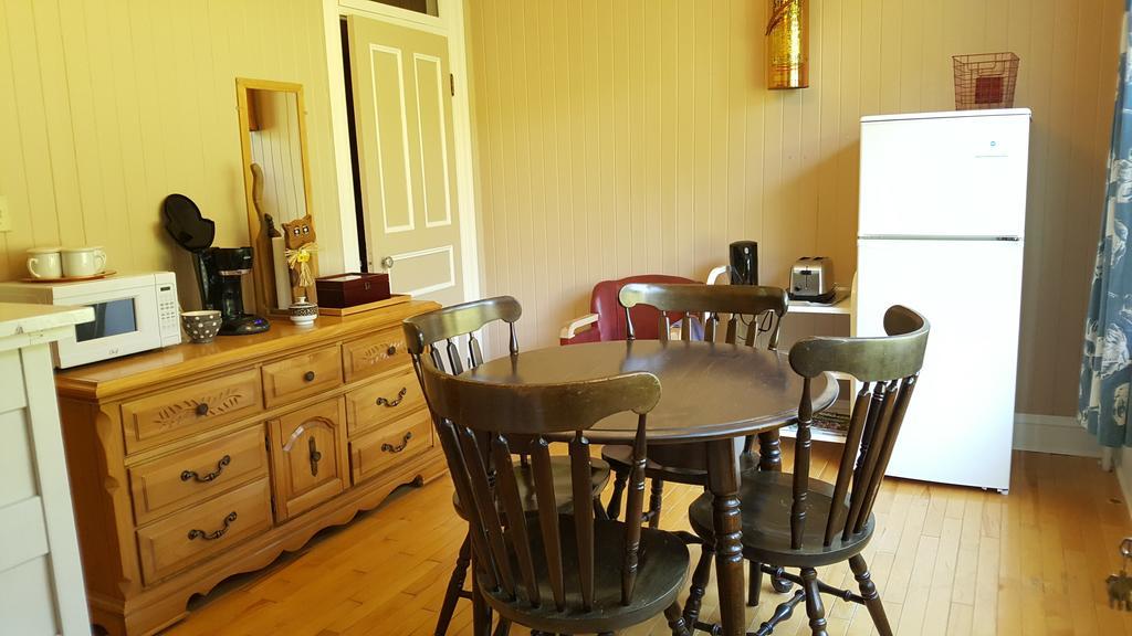 Le Manoir du Vieux Presbytère Port-Daniel Extérieur photo