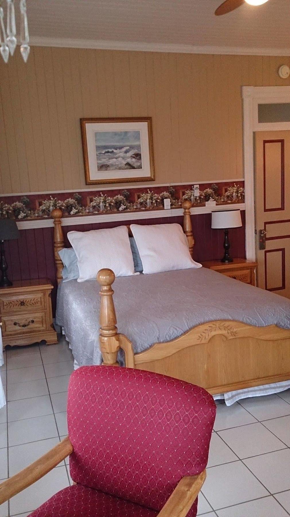 Le Manoir du Vieux Presbytère Port-Daniel Extérieur photo
